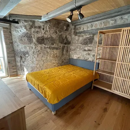 Goldenes Hausle Apartahotel *